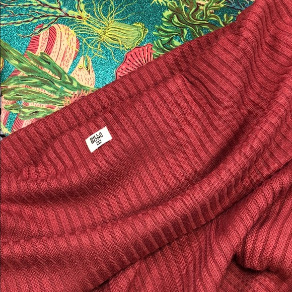 🔥 BILLABONG SWEATER DRESS 🔥 - Picture 8 of 8